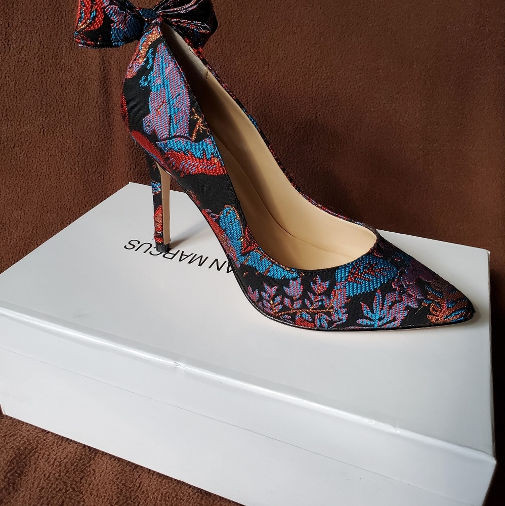 Shoes; 6 1/2